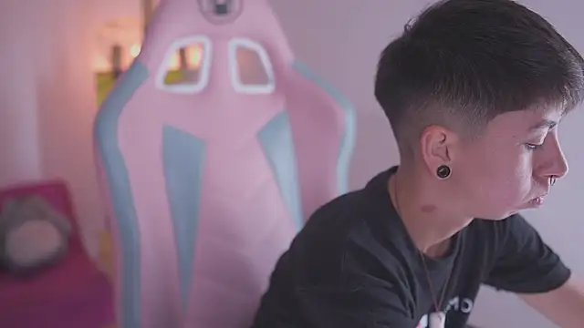 tommy blue online show from 11.27.25