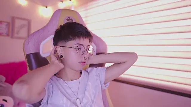 tommy blue online show from 04.01.26