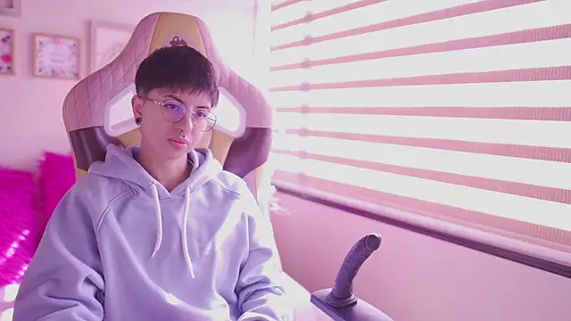 tommy blue online show from 04.18.26