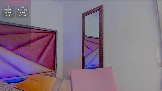 SaskiaGrendel online show from 04.02.26