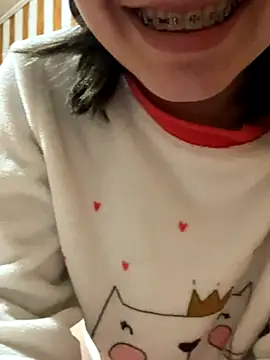 Snapshot of floooohv chatting on 09.19.25 floooohv online show from 09.19.25