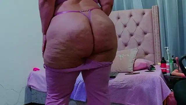 scarlettbooty online show from 09.19.25