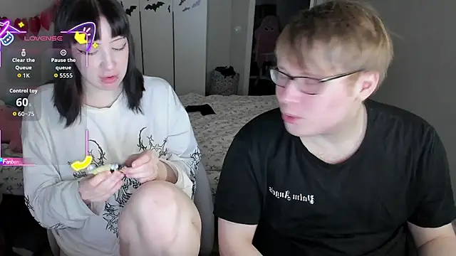 Snapshot of JayMollyy chatting on 02.10.26 JayMollyy online show from 02.10.26