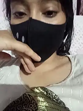 Snapshot of sexy___indian chatting on 10.28.25 sexy   indian online show from 10.28.25