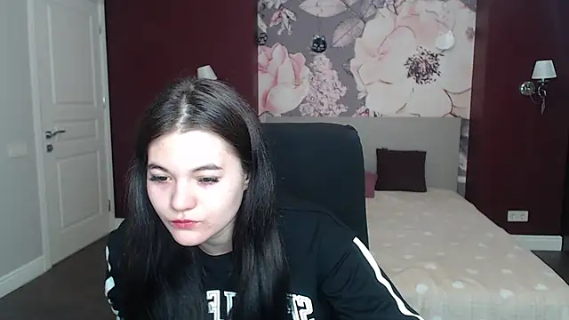 ElinaMils online show from 03.12.25