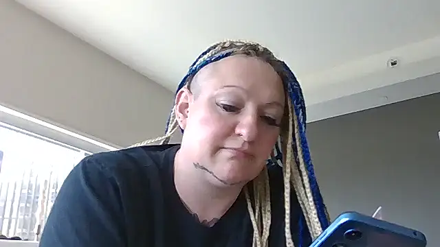 Snapshot of livieblainn chatting on 03.28.26 livieblainn online show from 03.28.26