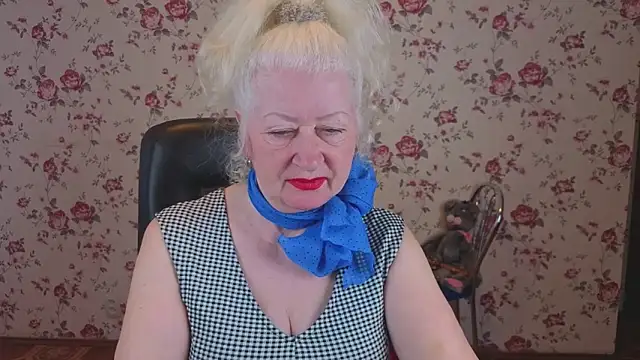 Maya Mayflower online show from 04.19.26