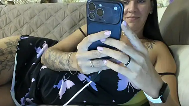 Snapshot of Miss_Vici chatting on 06.08.26 Miss Vici online show from 06.08.26