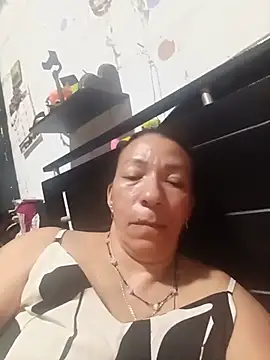 Snapshot of Antonela45 chatting on 06.21.26 Antonela45 online show from 06.21.26