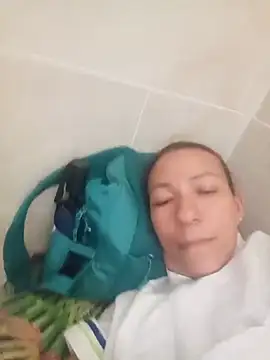 Snapshot of Antonela45 chatting on 07.16.26 Antonela45 online show from 07.16.26