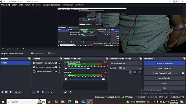 Snapshot of mikigamesH2 chatting on 03.22.25 mikigamesH2 online show from 03.22.25