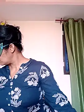 Ronak kaur online show from 04.19.26