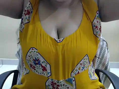 Snapshot of Surjeet_Kaur chatting on 05.07.26 Surjeet Kaur online show from 05.07.26