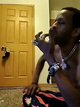 Snapshot of BadazzRXL chatting on 11.12.25 BadazzRXL online show from 11.12.25