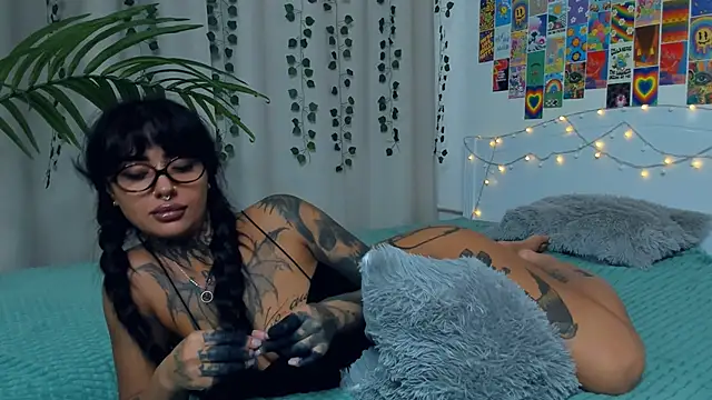 CharimgSabrina online show from 11.08.25