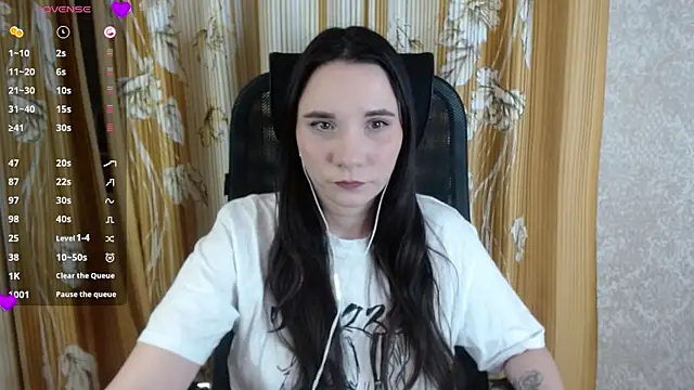 KateForLove online show from 03.21.25