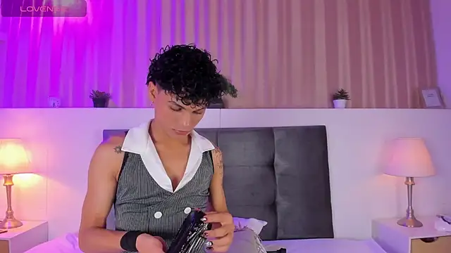 Kai riptide online show from 10.27.25