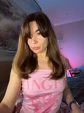 Snapshot of Mary_Kiitty chatting on 05.06.26 Mary Kiitty online show from 05.06.26