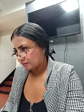 Snapshot of Ariana_Rodriguez chatting on 03.17.25 Ariana Rodriguez online show from 03.17.25