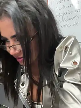 Snapshot of Ariana_Rodriguez chatting on 03.20.25 Ariana Rodriguez online show from 03.20.25