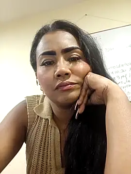 Snapshot of Ariana_Rodriguez chatting on 04.28.26 Ariana Rodriguez online show from 04.28.26