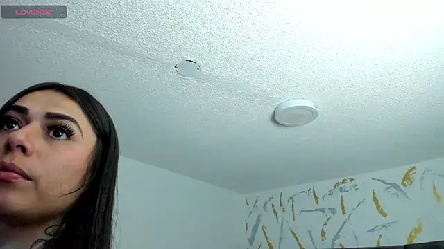Snapshot of Cristal_Velle chatting on 06.18.26 Cristal Velle online show from 06.18.26