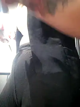 Isabella Varella online show from 09.22.25