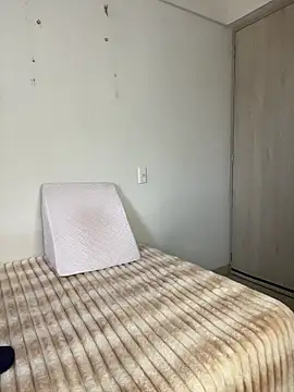 ZaraLuuv online show from 01.06.26