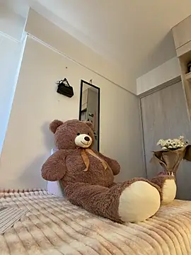 ZaraLuuv online show from 02.28.26