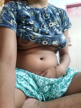 Snapshot of sexy-trisha1 chatting on 10.06.25 sexy-trisha1 online show from 10.06.25