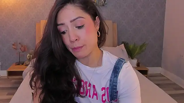 isabella winkler online show from 03.20.25