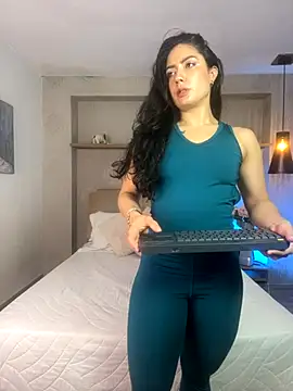 isabella winkler online show from 10.08.25