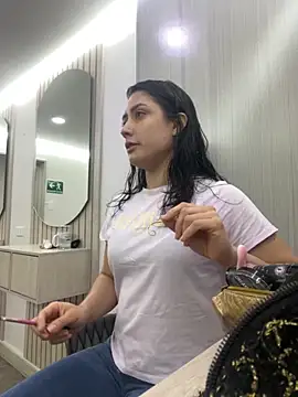 isabella winkler online show from 10.09.25