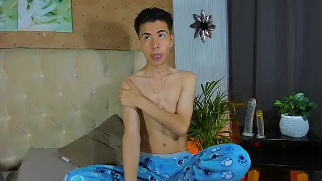 Snapshot of dads_rider chatting on 03.06.25 dads rider online show from 03.06.25