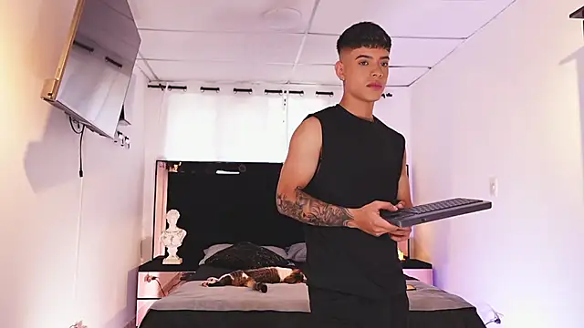 ErosKhaos online show from 03.08.25