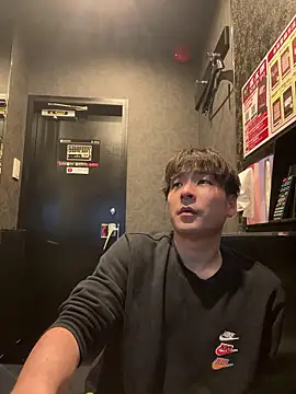 waka3232 online show from 04.19.26