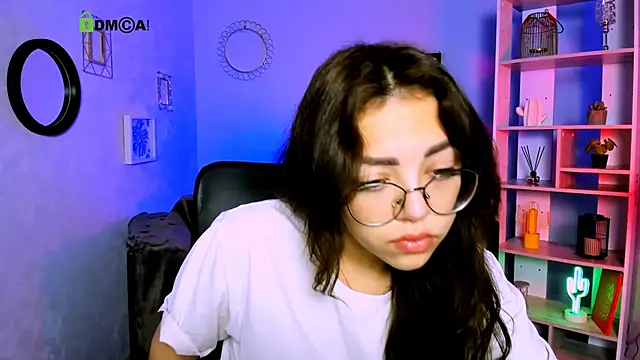 kiki swan online show from 03.14.25