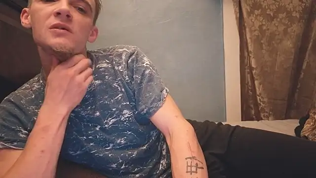 Ilovepussy1911 online show from 03.25.26