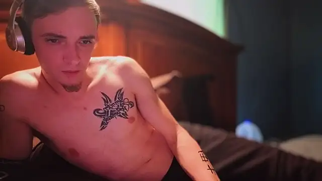 Ilovepussy1911 online show from 04.08.26