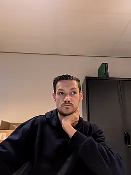 Snapshot of arnoanro chatting on 03.04.26 arnoanro online show from 03.04.26