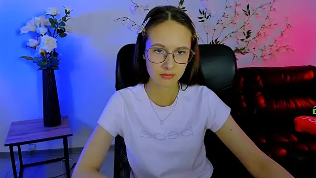 Snapshot of mona_cloud chatting on 06.22.26 mona cloud online show from 06.22.26