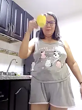 victoria wayne online show from 12.17.25