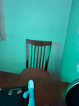 Juicy PeachLux online show from 03.12.25