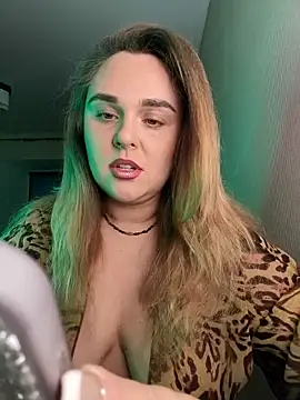 Juicy PeachLux online show from 09.09.25