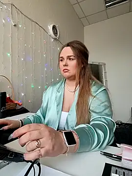 Juicy PeachLux online show from 03.28.26