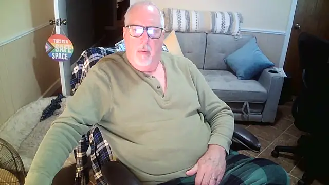 superbearboss online show from 04.07.26