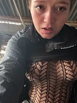 Snapshot of Karina_Leon chatting on 01.13.26 Karina Leon online show from 01.13.26