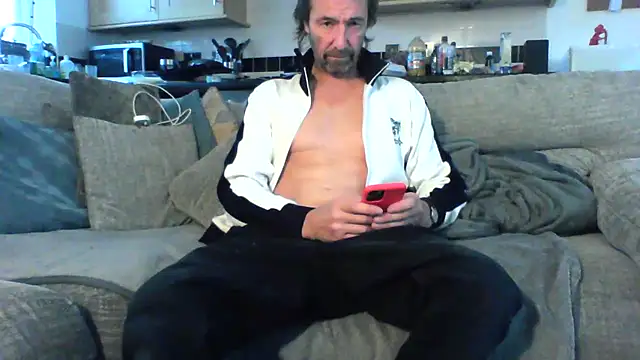 Snapshot of Grower_and_shower chatting on 09.09.25 Grower and shower online show from 09.09.25