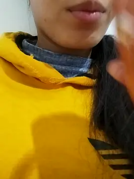 saraaxx1 online show from 11.20.25