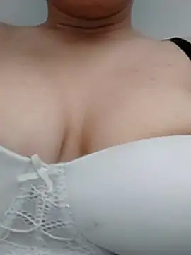 saraaxx1 online show from 06.27.26